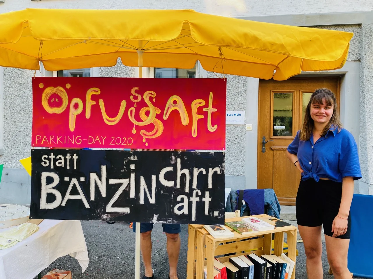 Öpfusaft statt Bänzinchraft mit Rut von den Grünen am PARK(ing) Day 2020 in Burgdorf