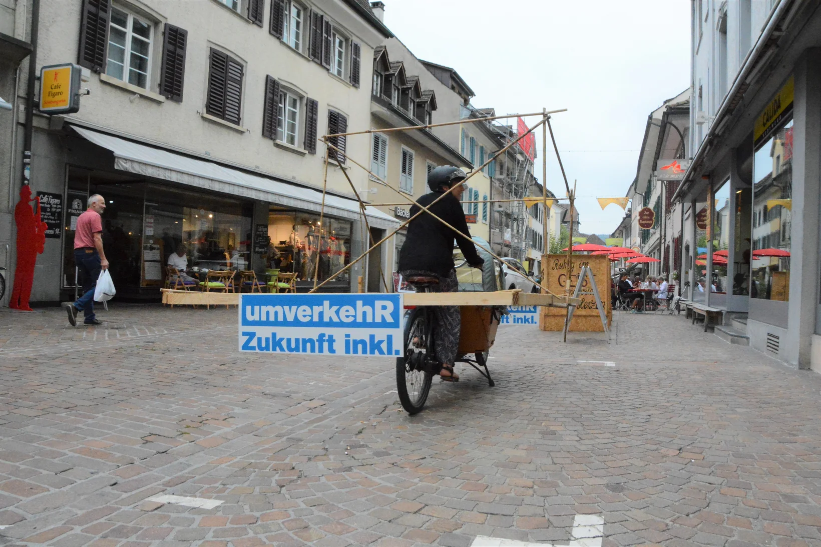 Immer, überall und doch nirgends. Das Cargovelo-Auto-Mobil mit Fiona ist unterwegs - am PARK(ing) Day 2020 in Frauenfeld