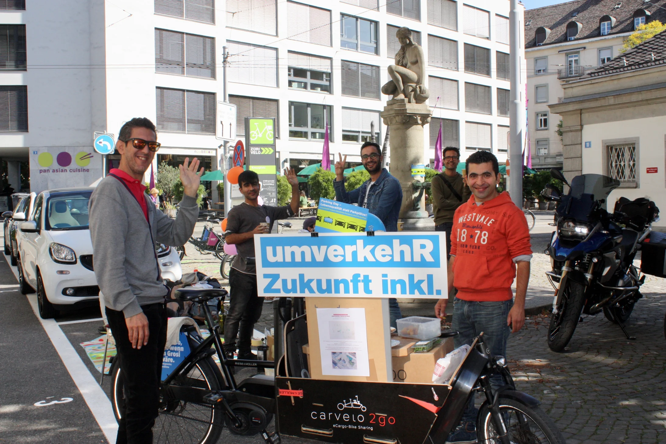 Kochen, Essen, Trinken und Diskutieren von Jafar’s kitchen in Zürich am PARK(ing) Day 2019